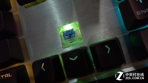 骨伽ATTACK X3 RGB背光機(jī)械鍵盤使用Cherry MX RGB軸體開關(guān)制作